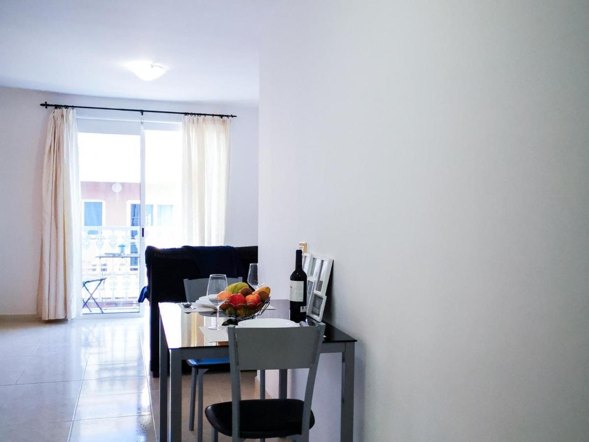Puesta De Sol Rentals 3Br Playa de San Juan  Ngoại thất bức ảnh